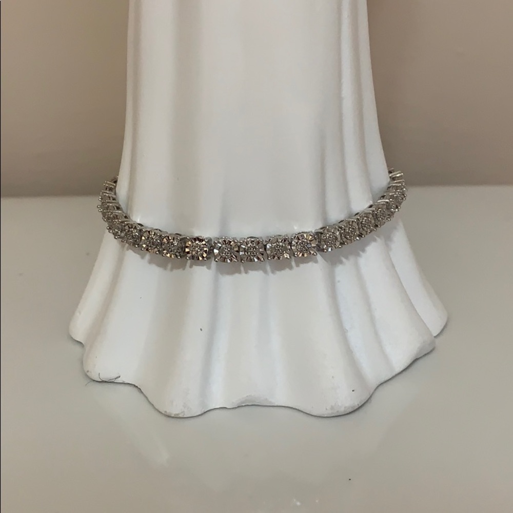 NWT sterling silver 1/4 cttw diamond bracelet - Picture 3 of 7